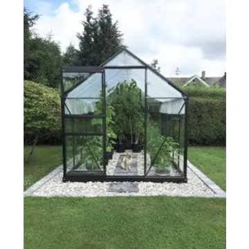 Svart växthus på 6,2mu00b2 av härdat glas