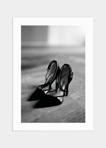 Black Heels Poster - 50x70: Minimalism med Stil