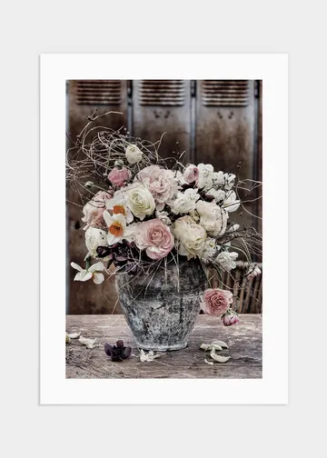 Bouquet in rustic vase poster - 50x70 | Unik tavla med vacker blombukett