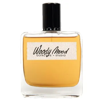 Olfactive Studio Woody Mood, en träig parfym