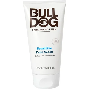Bulldog Ansiktsrengöring för män: Varmt, skonsamt och effektivt