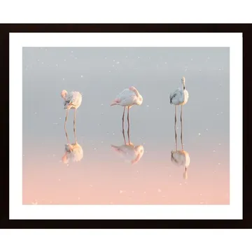 Three Flamingos Poster: En Konstför Samtidsinteriören
