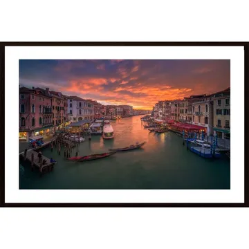 Grand Canal At Sunset Poster: Ikonisk Venetiansk Fotokonst