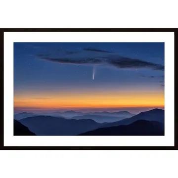 Comet Neowise Poster: Ett Exemplar av Naturens Prakt