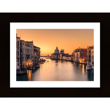 Dawn On Venice Poster: En hyllning till Venedig